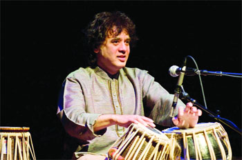 বেঙ্গল উচ্চাঙ্গসংগীত উৎসবের শেষ দিন আজ  রাতজাগানিয়া বাঁশির সুরের অপেক্ষা