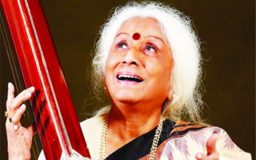 বেঙ্গল উচ্চাঙ্গসংগীত উৎসবের তৃতীয় দিন  আজ মঞ্চ মাতাবেন যারা