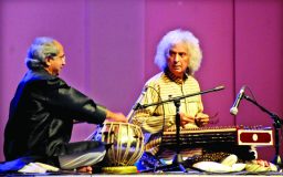 সম্ভর আর বাঁশির সুরে এলো ভোর